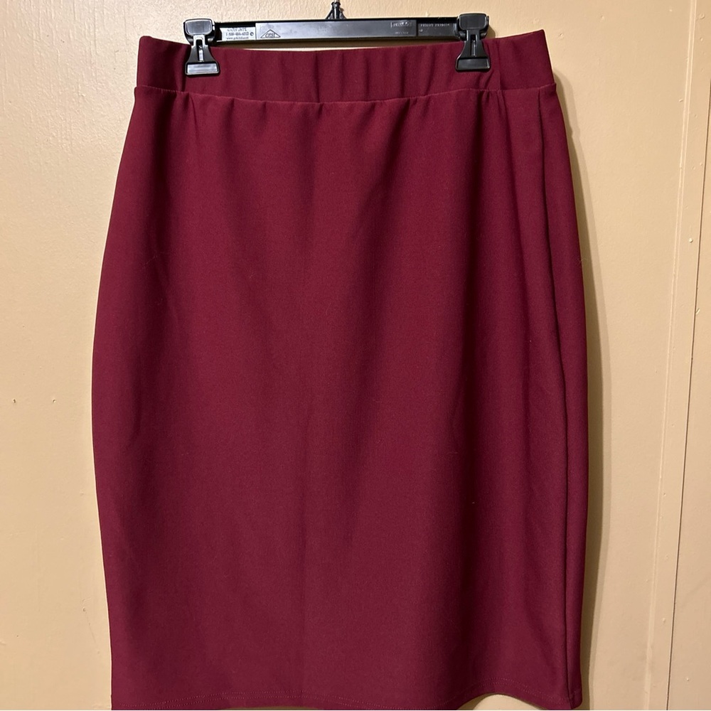 New Mix Women’s Burgundy Maroon Red Skirt Size 16 18 20 Side Slit Scuba Plus
